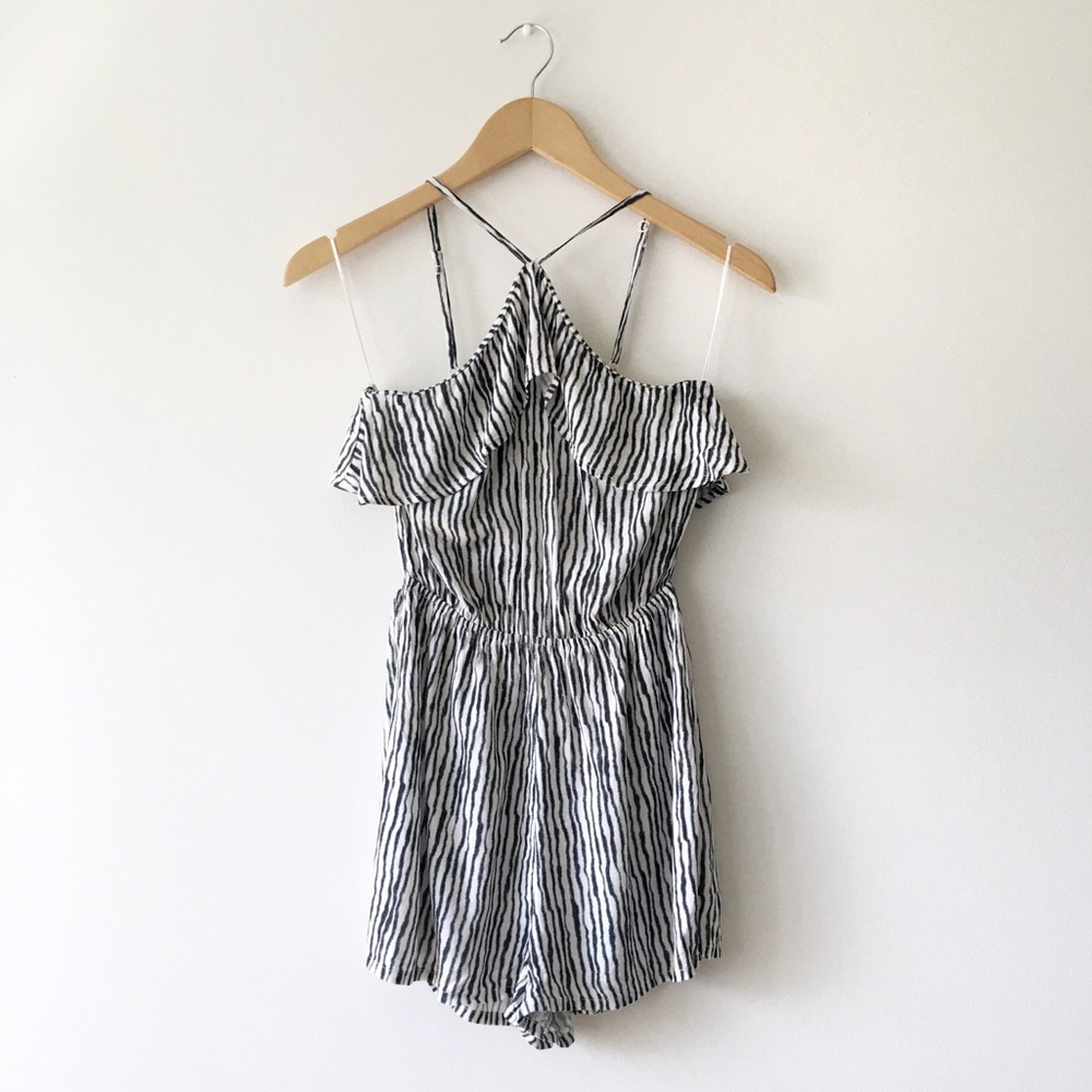 2/$15  NWT H&M Divided Striped Print Ruffle Romper
